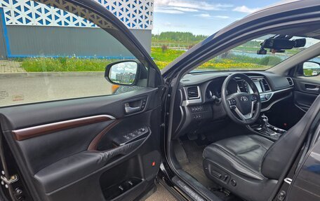 Toyota Highlander III, 2015 год, 2 910 000 рублей, 12 фотография