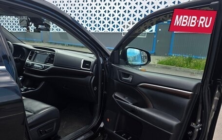 Toyota Highlander III, 2015 год, 2 910 000 рублей, 7 фотография