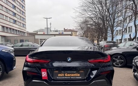 BMW 8 серия, 2023 год, 9 577 582 рублей, 4 фотография