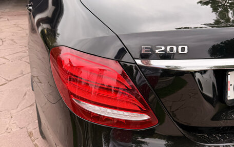Mercedes-Benz E-Класс, 2018 год, 3 200 000 рублей, 21 фотография