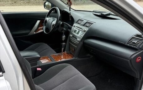 Toyota Camry, 2010 год, 1 100 000 рублей, 5 фотография