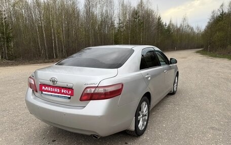 Toyota Camry, 2010 год, 1 100 000 рублей, 4 фотография