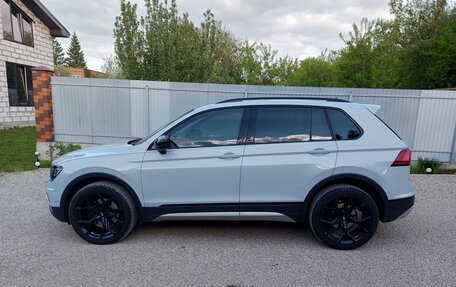 Volkswagen Tiguan II, 2018 год, 2 800 000 рублей, 3 фотография