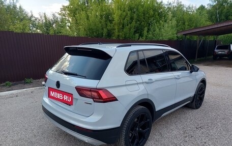 Volkswagen Tiguan II, 2018 год, 2 800 000 рублей, 5 фотография