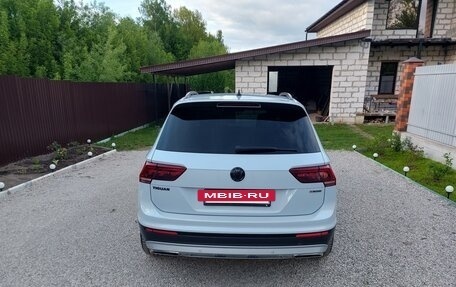 Volkswagen Tiguan II, 2018 год, 2 800 000 рублей, 7 фотография