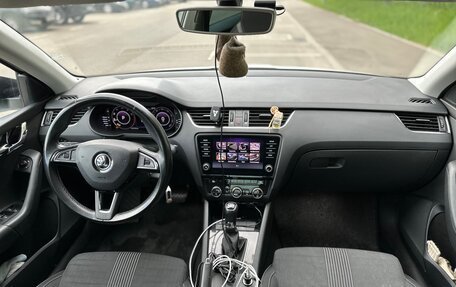 Skoda Octavia, 2018 год, 1 890 000 рублей, 10 фотография
