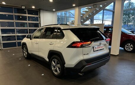 Toyota RAV4, 2020 год, 3 153 000 рублей, 5 фотография