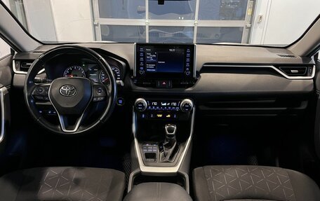 Toyota RAV4, 2020 год, 3 153 000 рублей, 9 фотография