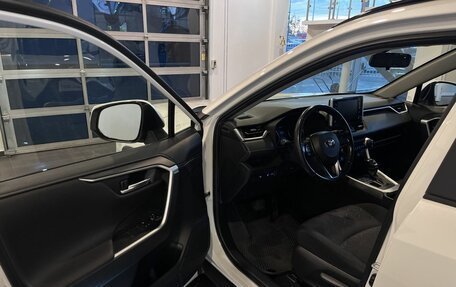 Toyota RAV4, 2020 год, 3 153 000 рублей, 21 фотография