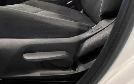 Toyota RAV4, 2020 год, 3 153 000 рублей, 31 фотография