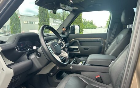 Land Rover Defender II, 2021 год, 4 950 000 рублей, 8 фотография