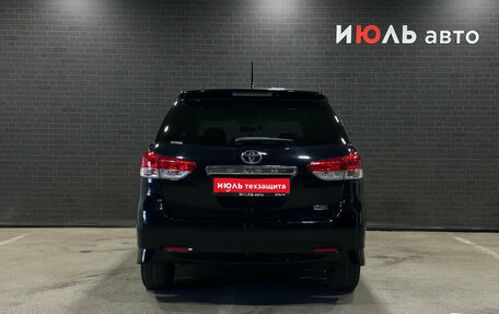 Toyota Wish II, 2012 год, 1 590 000 рублей, 6 фотография