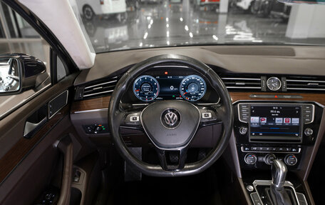 Volkswagen Passat B8 рестайлинг, 2016 год, 1 480 000 рублей, 10 фотография