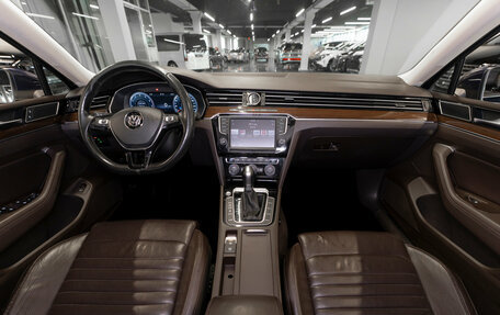 Volkswagen Passat B8 рестайлинг, 2016 год, 1 480 000 рублей, 8 фотография