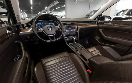 Volkswagen Passat B8 рестайлинг, 2016 год, 1 480 000 рублей, 7 фотография