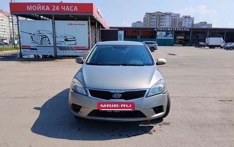 KIA cee'd I рестайлинг, 2011 год, 650 000 рублей, 2 фотография