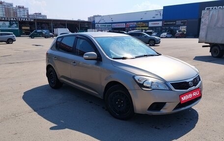 KIA cee'd I рестайлинг, 2011 год, 650 000 рублей, 3 фотография