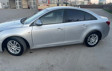 Chevrolet Cruze II, 2009 год, 490 000 рублей, 4 фотография
