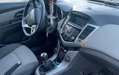 Chevrolet Cruze II, 2009 год, 490 000 рублей, 10 фотография