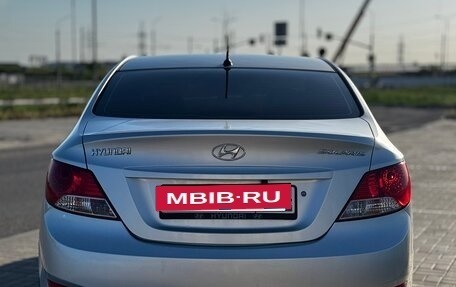 Hyundai Solaris II рестайлинг, 2011 год, 650 000 рублей, 5 фотография