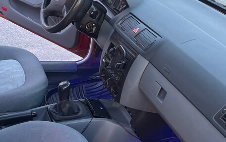 Skoda Fabia I, 2001 год, 260 000 рублей, 11 фотография