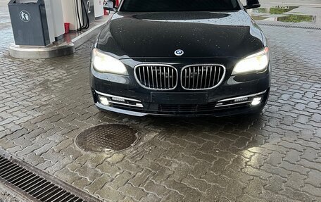 BMW 7 серия, 2014 год, 2 350 000 рублей, 8 фотография