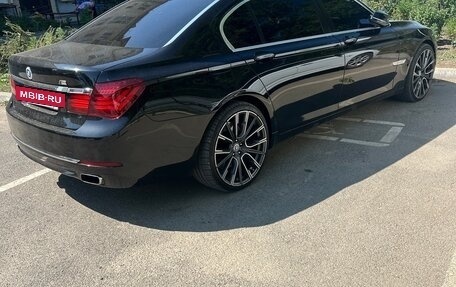 BMW 7 серия, 2014 год, 2 350 000 рублей, 10 фотография