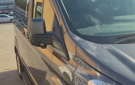 Ford Tourneo Custom I рестайлинг, 2019 год, 2 750 000 рублей, 3 фотография