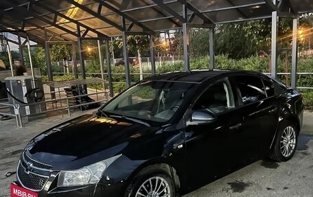 Chevrolet Cruze II, 2010 год, 550 000 рублей, 2 фотография