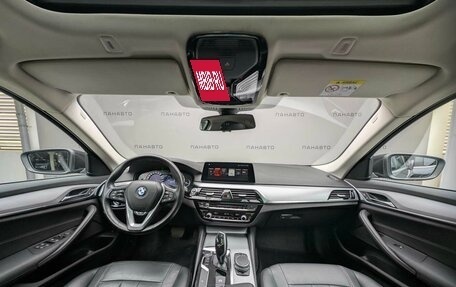 BMW 5 серия, 2019 год, 2 897 000 рублей, 13 фотография