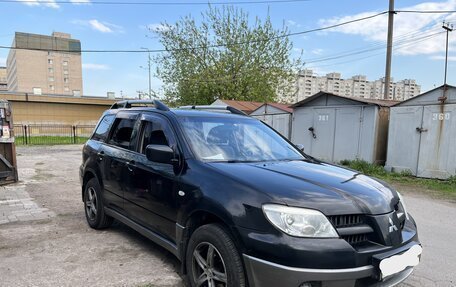 Mitsubishi Outlander III рестайлинг 3, 2007 год, 600 000 рублей, 1 фотография