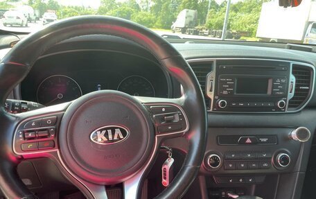 KIA Sportage IV рестайлинг, 2017 год, 1 800 000 рублей, 2 фотография