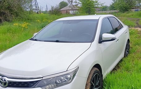 Toyota Camry, 2017 год, 2 200 000 рублей, 4 фотография