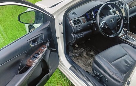 Toyota Camry, 2017 год, 2 200 000 рублей, 12 фотография
