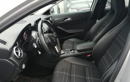Mercedes-Benz GLA, 2015 год, 1 750 000 рублей, 13 фотография