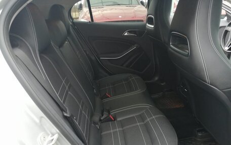 Mercedes-Benz GLA, 2015 год, 1 750 000 рублей, 11 фотография