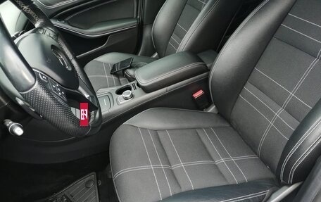 Mercedes-Benz GLA, 2015 год, 1 750 000 рублей, 3 фотография