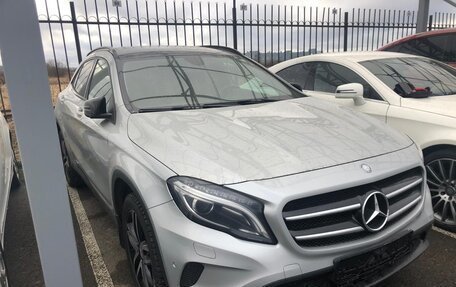 Mercedes-Benz GLA, 2015 год, 1 750 000 рублей, 39 фотография