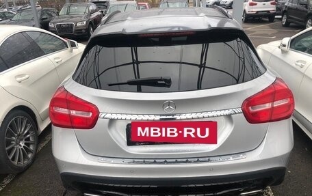 Mercedes-Benz GLA, 2015 год, 1 750 000 рублей, 38 фотография