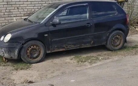 Volkswagen Polo IV рестайлинг, 2004 год, 100 000 рублей, 2 фотография