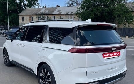 KIA Carnival, 2023 год, 4 300 000 рублей, 5 фотография