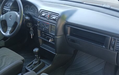Opel Vectra A, 1990 год, 260 000 рублей, 16 фотография