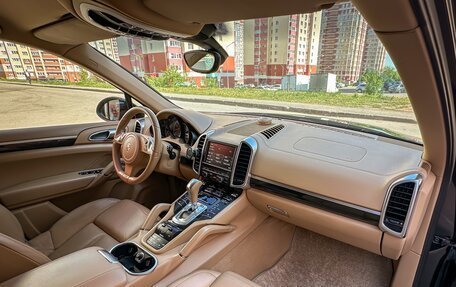 Porsche Cayenne III, 2011 год, 2 470 000 рублей, 13 фотография