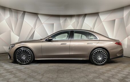 Mercedes-Benz E-Класс, 2024 год, 7 875 000 рублей, 5 фотография