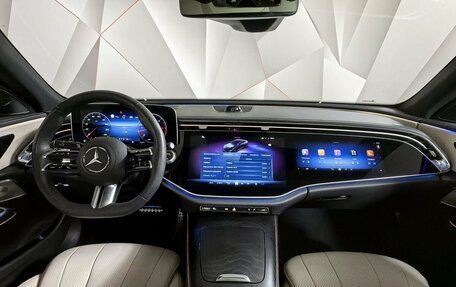 Mercedes-Benz E-Класс, 2024 год, 7 875 000 рублей, 14 фотография