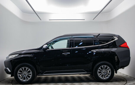 Mitsubishi Pajero Sport III рестайлинг, 2019 год, 2 790 000 рублей, 2 фотография