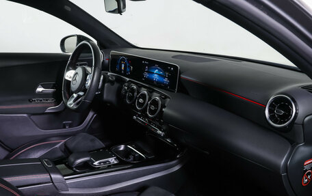 Mercedes-Benz A-Класс, 2019 год, 2 750 000 рублей, 11 фотография