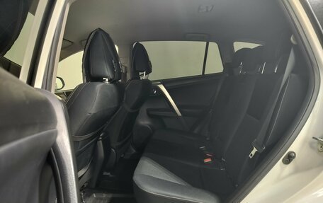 Toyota RAV4, 2014 год, 1 990 000 рублей, 19 фотография