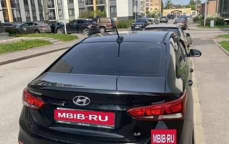 Hyundai Solaris II рестайлинг, 2017 год, 1 400 000 рублей, 3 фотография