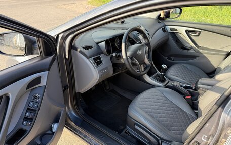 Hyundai Elantra V, 2015 год, 1 020 000 рублей, 21 фотография